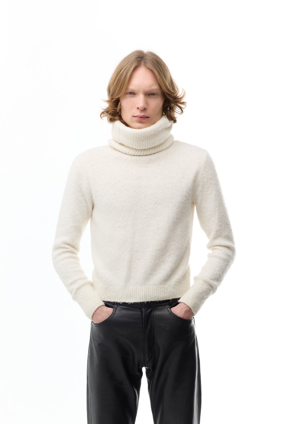 White Fitted Turtleneck Sweater in Cashmere — front view