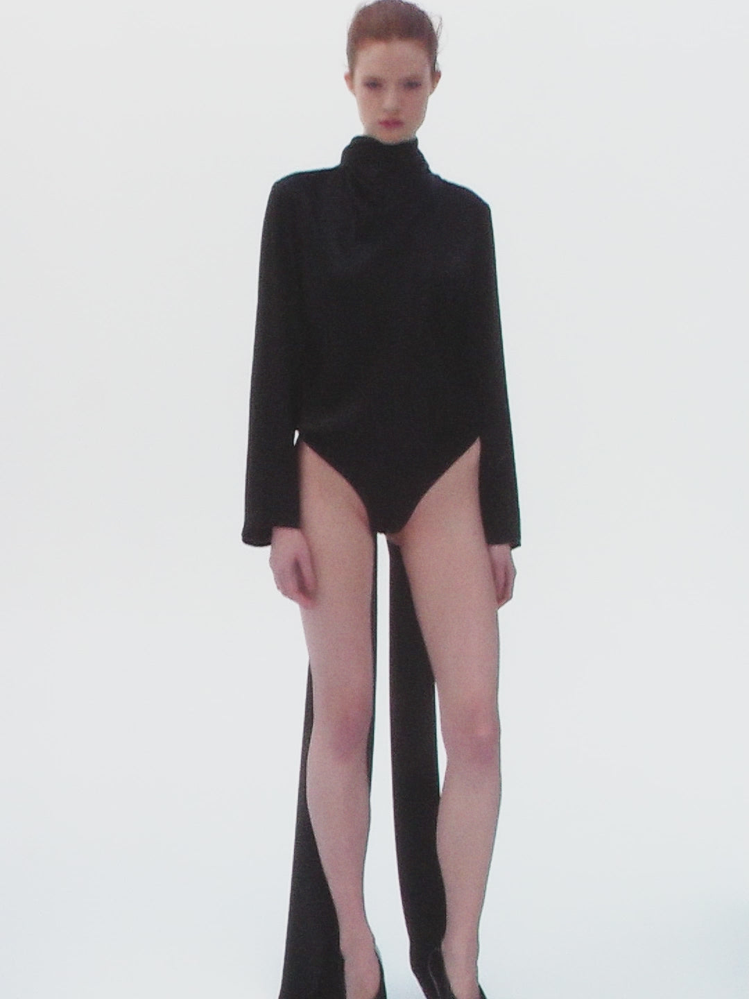 LONG-SLEEVE BODYSUIT IN SILK